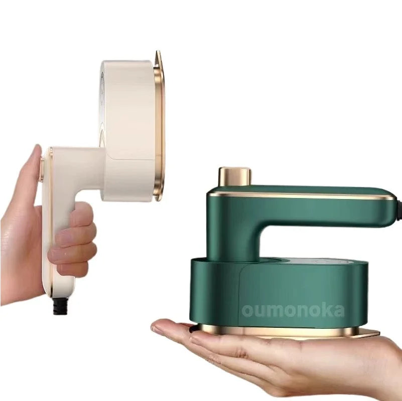 IronPro™ – מגהץ הקיטור המיניאטורי: גיהוץ אנכי ואופקי לתוצאות מושלמות בכל מקום